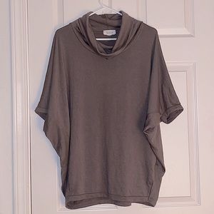 Brownish/ gray knitted sweater